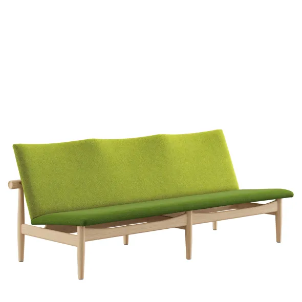 Japan 3 pers. sofa, eg klar olie af Finn Juhl