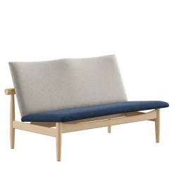 Japan 2 pers. sofa, eg klar olie af Finn Juhl