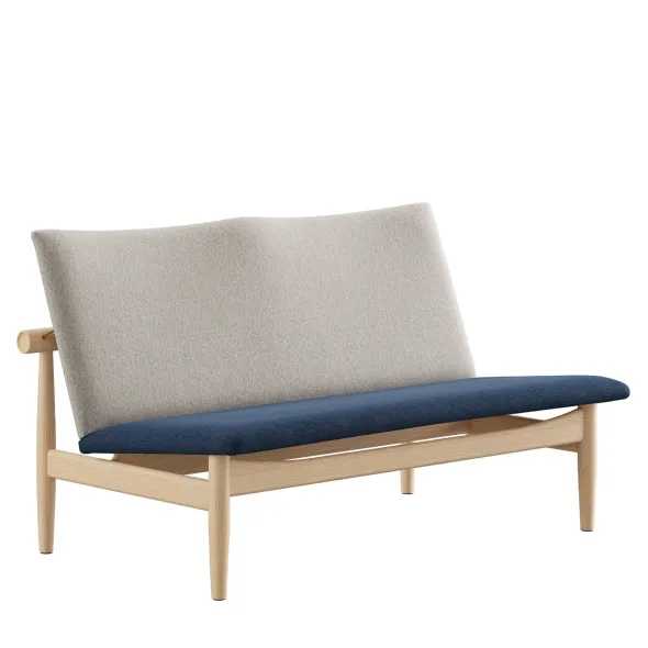 Japan 2 pers. sofa, eg klar olie af Finn Juhl
