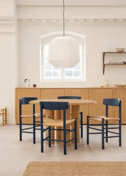 J39 Folkestolen, indigo blue af Børge Mogensen