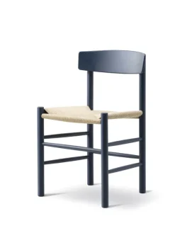 J39 Folkestolen, indigo blue af Børge Mogensen