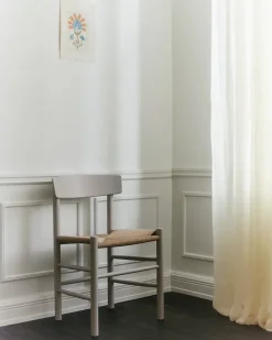 J39 Folkestolen, Pebble grey af Børge Mogensen