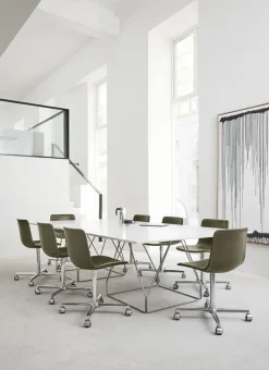JG Table 140x140 cm fra Fredericia Furniture