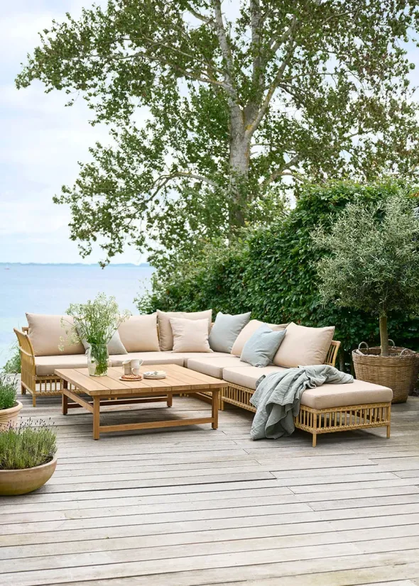 Julian Loungebord, 120x120 cm fra Sika-Design