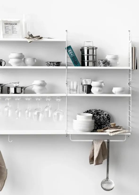 Køkkenreol, bundle D fra String Furniture