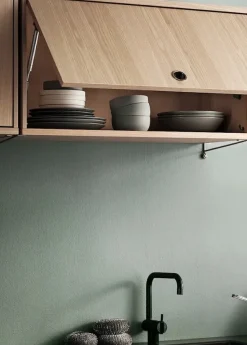 Køkkenreol, bundle N fra String Furniture