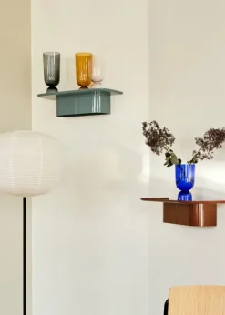 Korpus Shelf, medium fra Hay