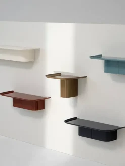 Korpus Shelf, small fra Hay