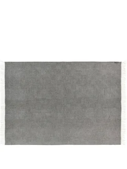 La Paz Plaid, dark grey fra Silkeborg Uldspinderi