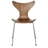 3108 Liljen stol i valnød af Arne Jacobsen