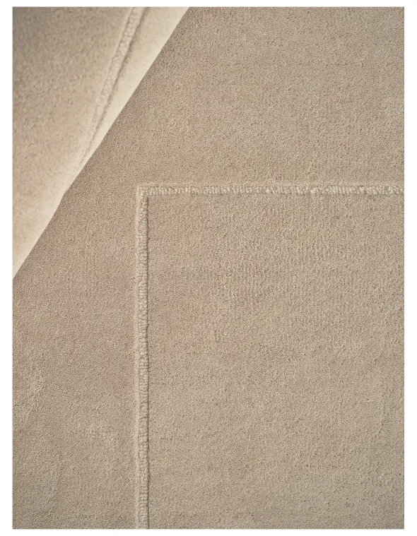 Lineal Poem Tæppe, Beige fra Linie Design
