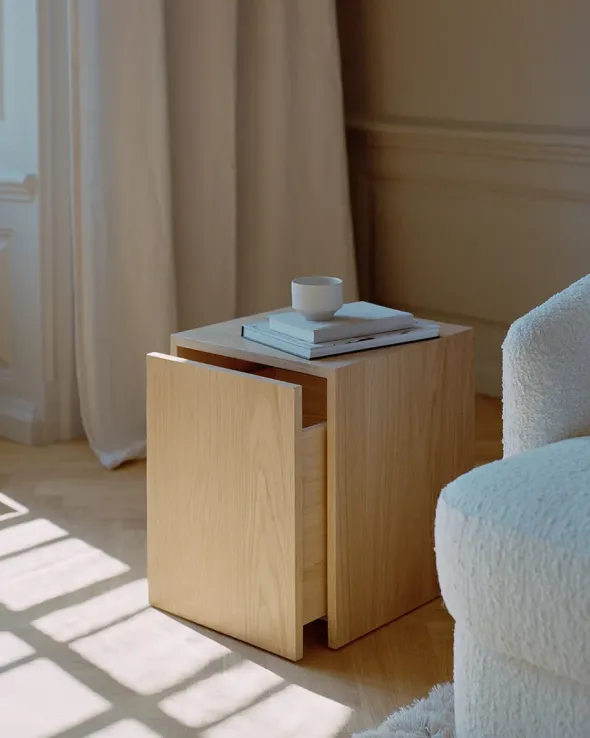 Mass Side Table, oak fra New Works