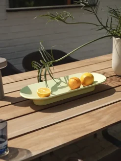 Mere Bowl 51 x 21 cm, light green fra Muuto