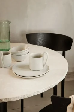 Mineral Dining Table fra Ferm Living