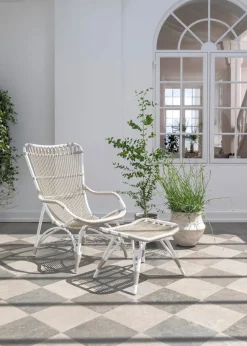 Monet Exterior Fodskammel, Dove White fra Sika-Design
