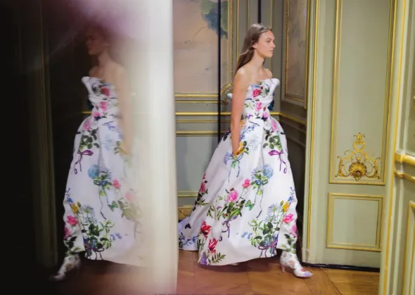Monique Lhuillier: Dreaming of Fashion and Glamour fra New Mags