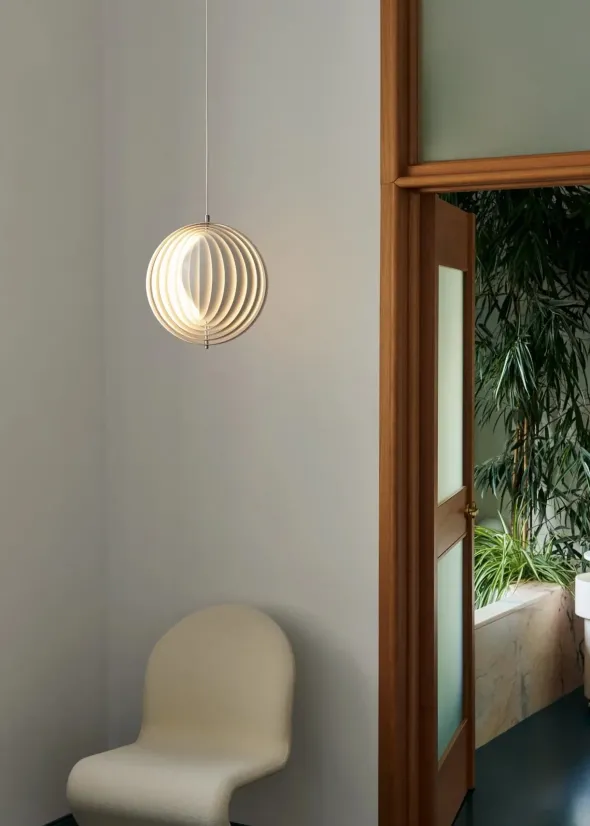 Moon pendel af Verner Panton