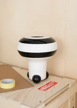 Mushroom Vase, black fra raawii