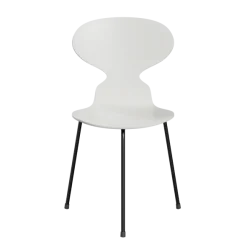 3100 Myren med 3 ben, sort stel af Arne Jacobsen