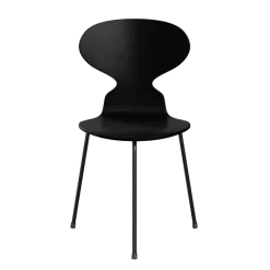 3100 Myren med 3 ben, sort stel af Arne Jacobsen