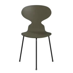 3100 Myren med 3 ben, sort stel af Arne Jacobsen