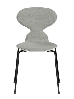 3101 Myren Stol, forsidepolstret af Arne Jacobsen