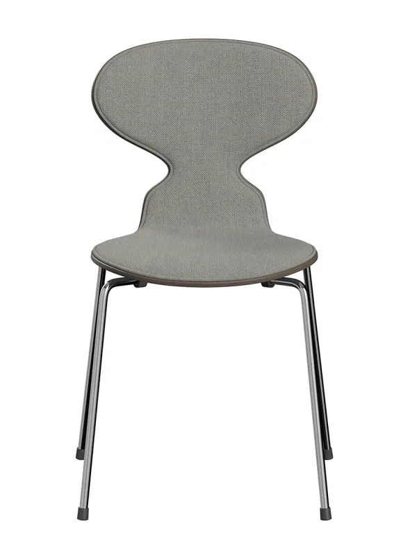 3101 Myren Stol, forsidepolstret af Arne Jacobsen