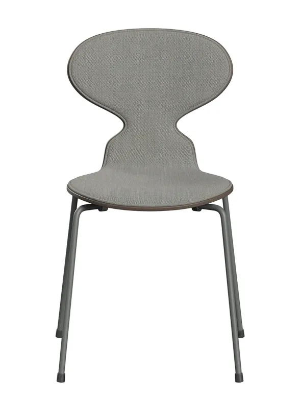 3101 Myren Stol, forsidepolstret af Arne Jacobsen