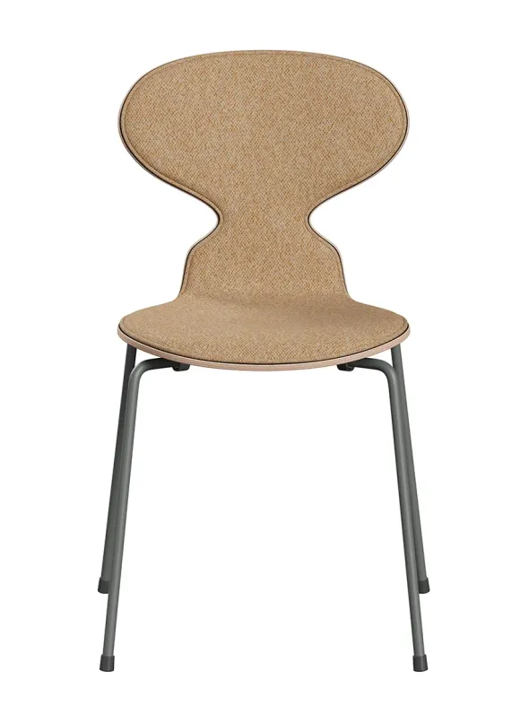 3101 Myren Stol, forsidepolstret af Arne Jacobsen