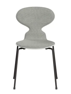 3101 Myren Stol, forsidepolstret af Arne Jacobsen