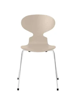 3101 Myren Stol i farvet ask af Arne Jacobsen