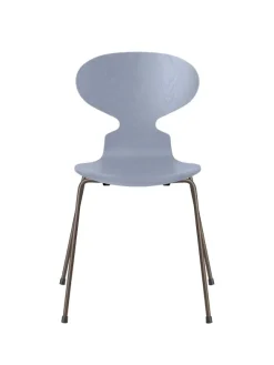 3101 Myren Stol i farvet ask af Arne Jacobsen