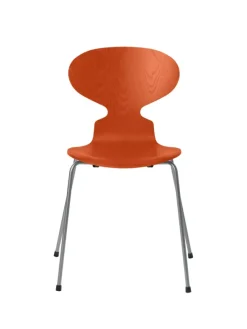 3101 Myren Stol i farvet ask af Arne Jacobsen