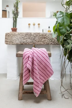 Naram towel - Baby pink & Ski patrol fra Bongusta