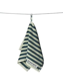Naram towel - Sea foam & Deep teal fra Bongusta