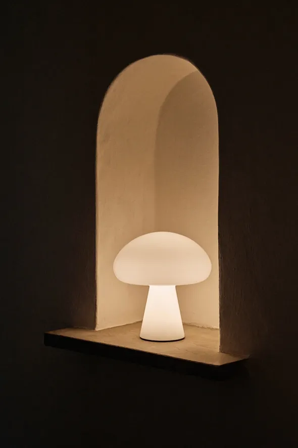 Obello Portable Bordlampe fra GUBI