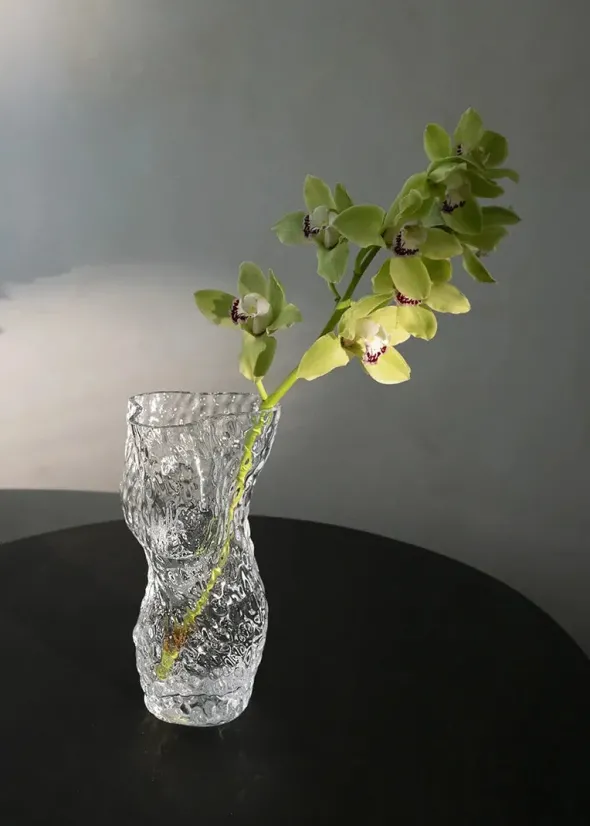 Ostrea Vase, klart glas fra Hein Studio