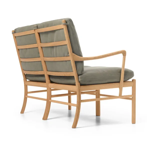 OW149-2 Colonial sofa eg olie, Terra-læder af Ole Wanscher