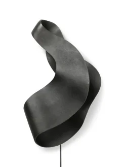 Oyster Wall Lamp fra Ferm Living