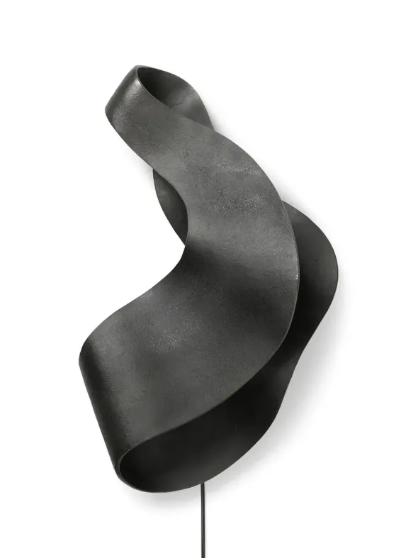 Oyster Wall Lamp fra Ferm Living