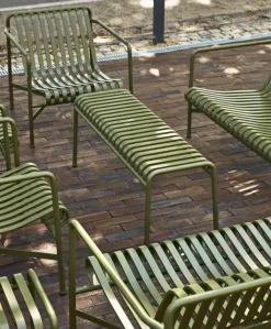 Palissade Bench, olive fra Hay
