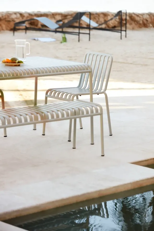 Palissade Bench, sky grey fra Hay