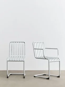 Palissade Cantilever Armchair fra Hay
