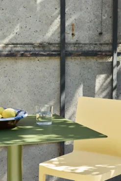 Palissade Cone Table fra Hay