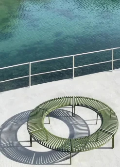 Palissade Park Bench, olive fra Hay