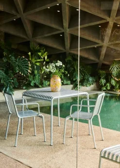 Palissade Table 90x82, sky grey fra Hay