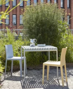 Palissade Table 90x82, sky grey fra Hay