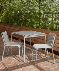 Palissade Table 90x82, sky grey fra Hay