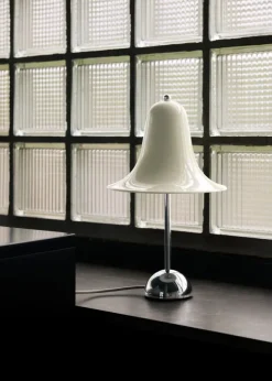Pantop Portable bordlampe, Shiny Chrome fra Verpan