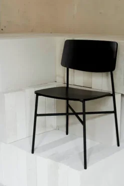 Paragon Chair, sort eg fra HANDVÄRK